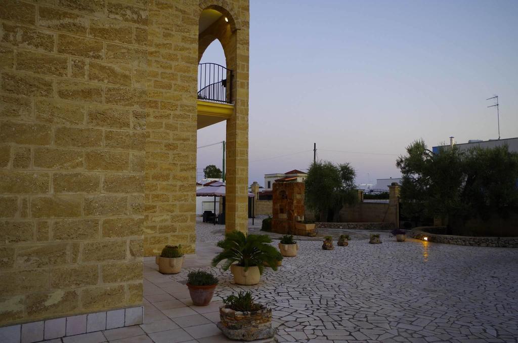 Villa Arneide Bed And Breakfast Torre Lapillo Buitenkant foto