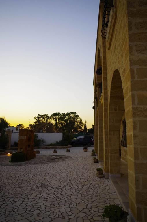Villa Arneide Bed And Breakfast Torre Lapillo Buitenkant foto