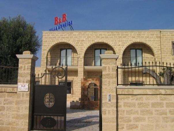 Villa Arneide Bed And Breakfast Torre Lapillo Buitenkant foto